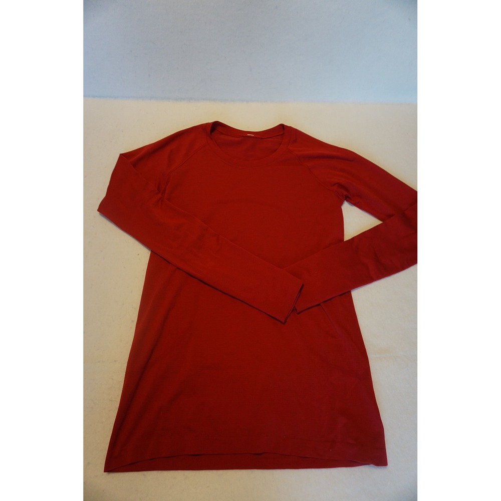 Lululemon Swiftly Tech Long Sleeve Shirt‎ Red Crew Neck Thumbholes Womens